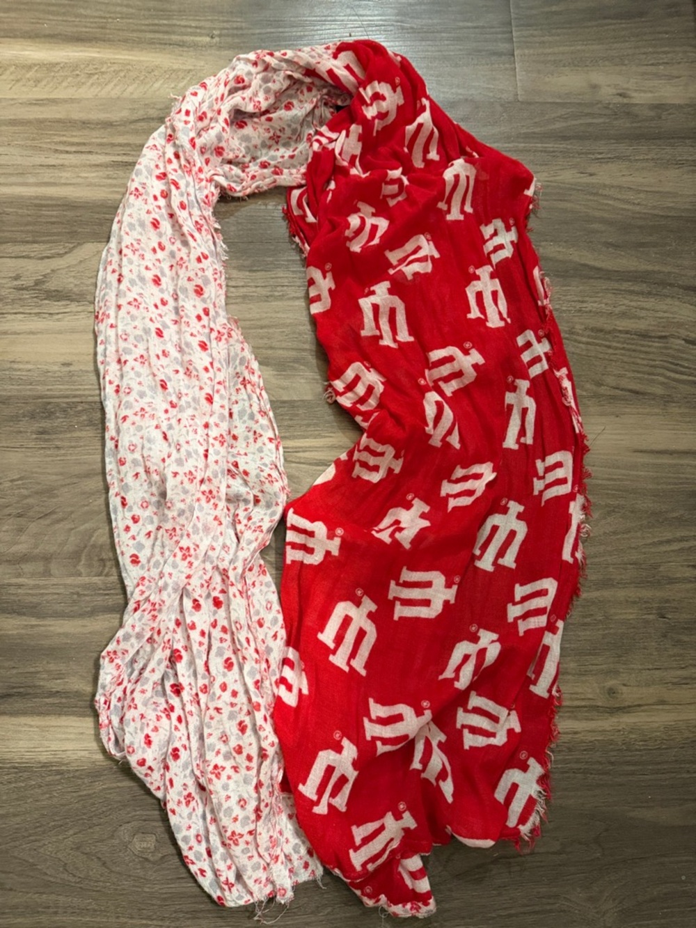 ❤️ Indiana University Scarf – IU Logo & Floral Lightweight Wrap